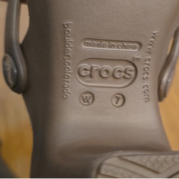 CROCS Women's Tan Mules - Picture 8 of 8
